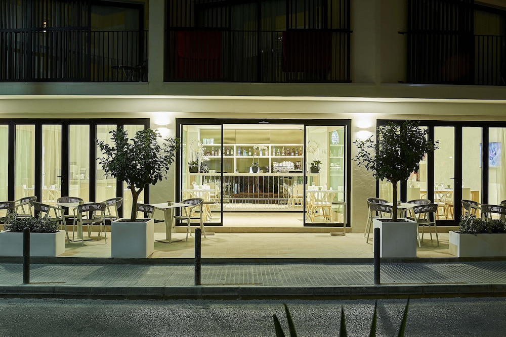 Eurostars Ibiza — Restaurant & bars in Ibiza Town, Balearic Islands