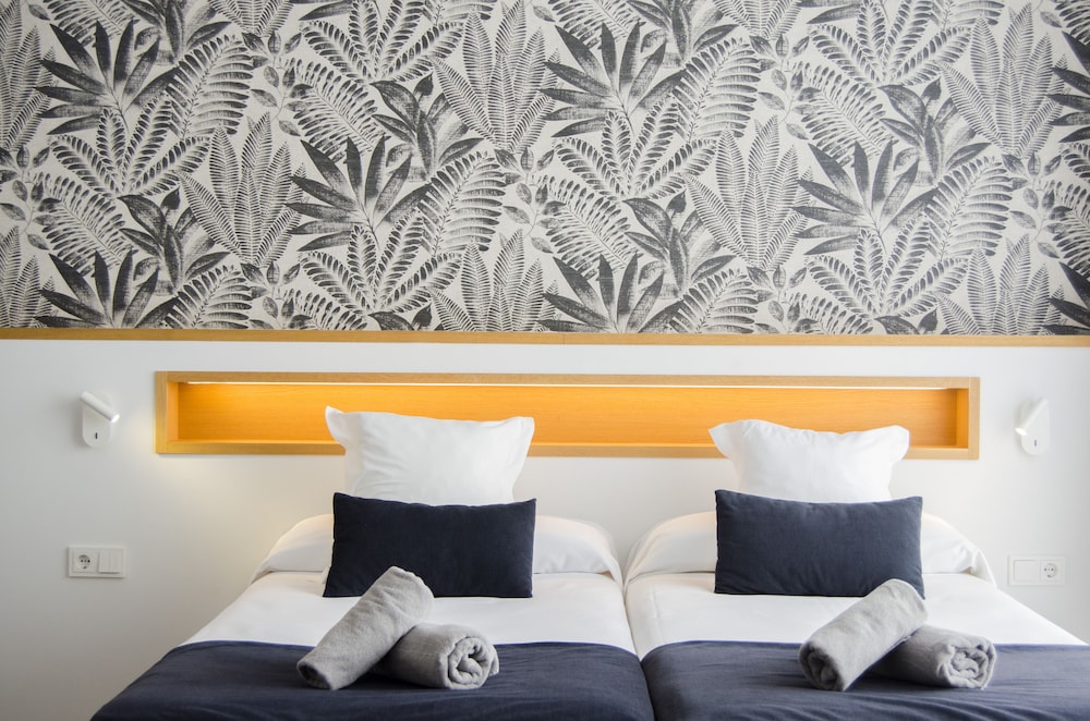Hotel Ánfora Ibiza — Hotel rooms in Santa Eulalia, Balearic Islands