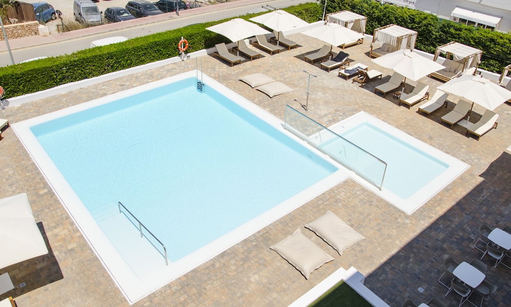 Hotel Ánfora Ibiza — Swimming pool in Santa Eulalia, Balearic Islands