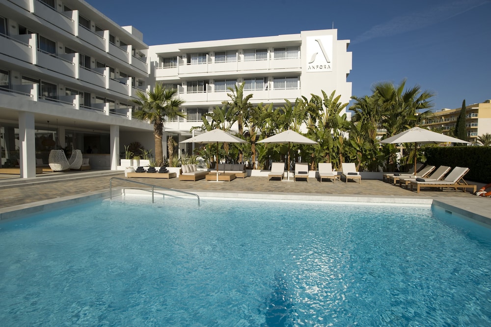 Hotel Ánfora Ibiza — Main photo in Santa Eulalia, Balearic Islands