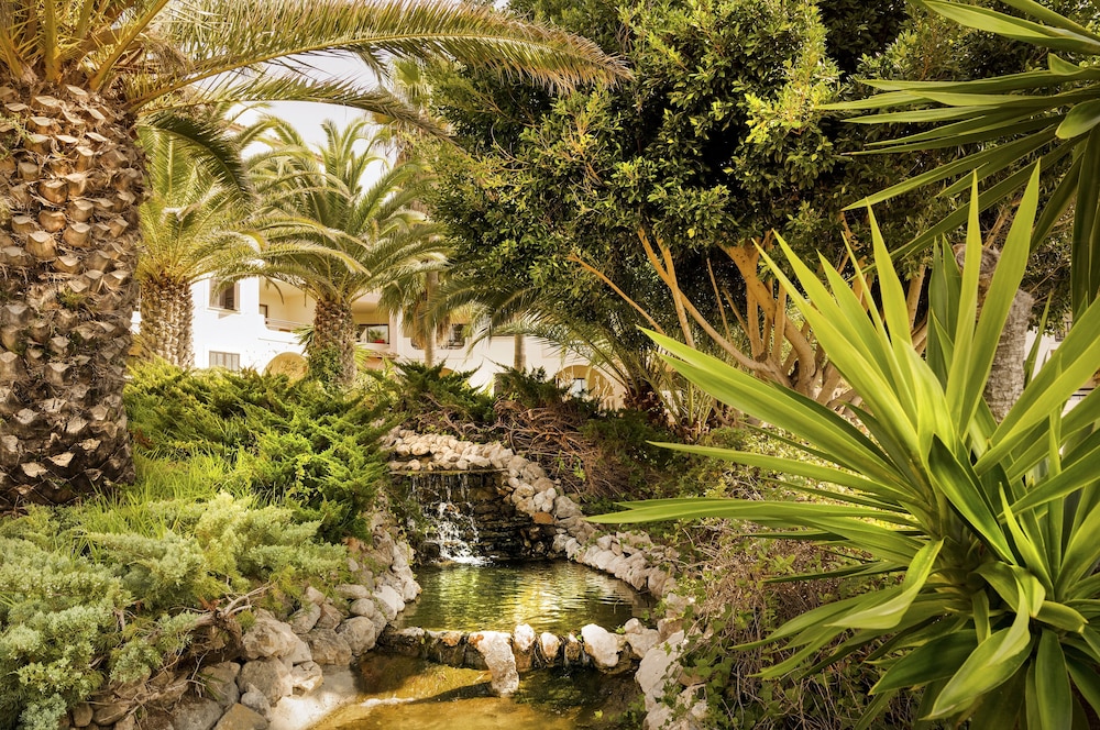 Hapimag Resort Paguera — Hotel building in Peguera, Balearic Islands