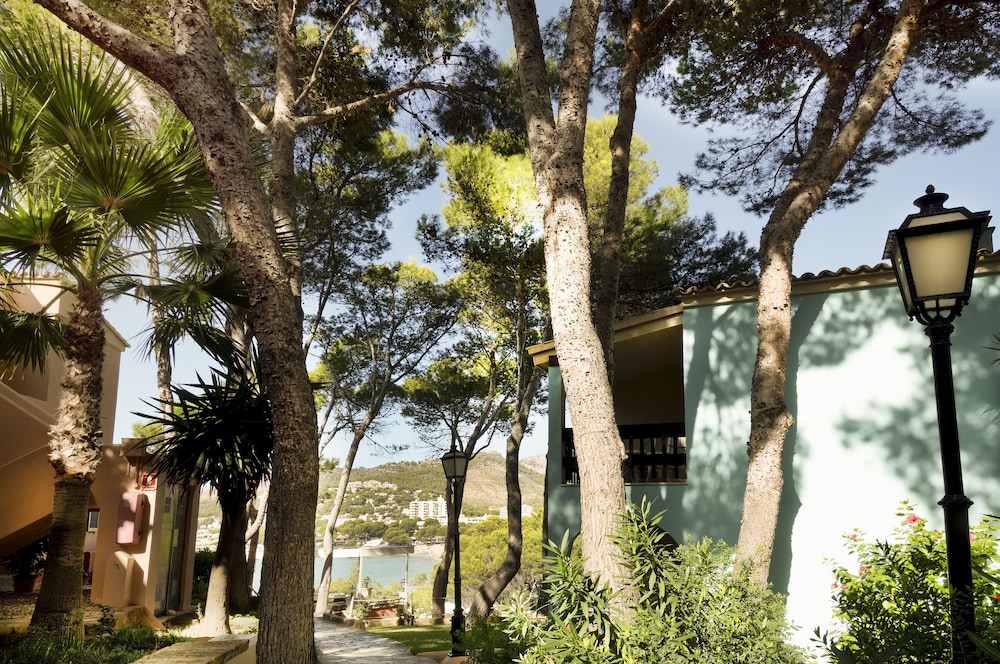 Hapimag Resort Paguera — Hotel building in Peguera, Balearic Islands