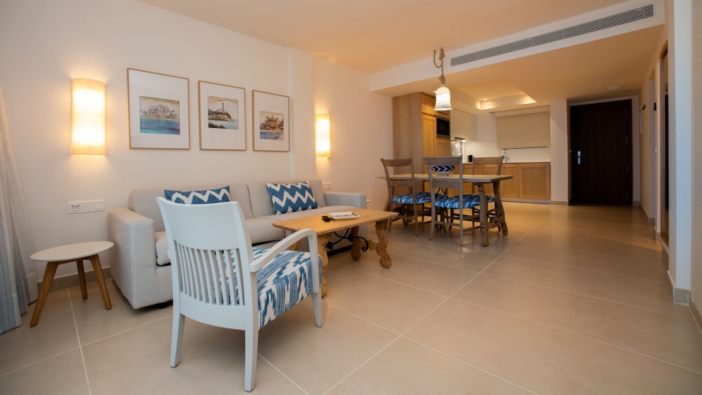 Hapimag Resort Paguera — Hotel rooms in Peguera, Balearic Islands