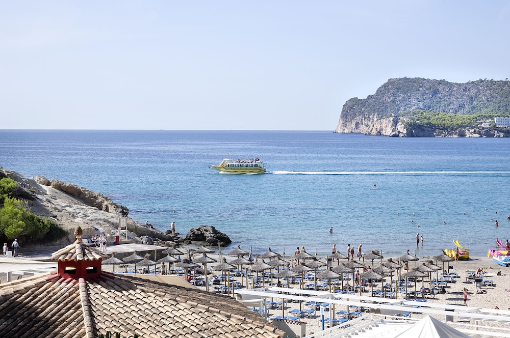 Hapimag Resort Paguera — Beach in Peguera, Balearic Islands