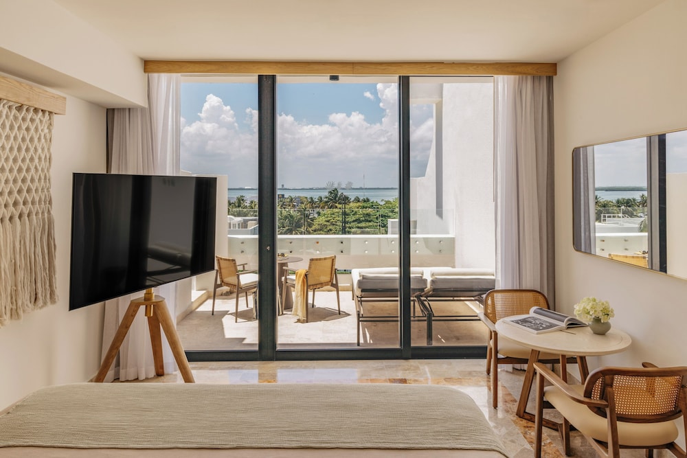Paradisus Cancún – All Inclusive — Hotel rooms in Cancun, Quintana Roo