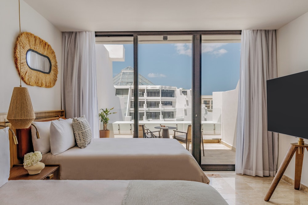 Paradisus Cancún – All Inclusive — Hotel rooms in Cancun, Quintana Roo