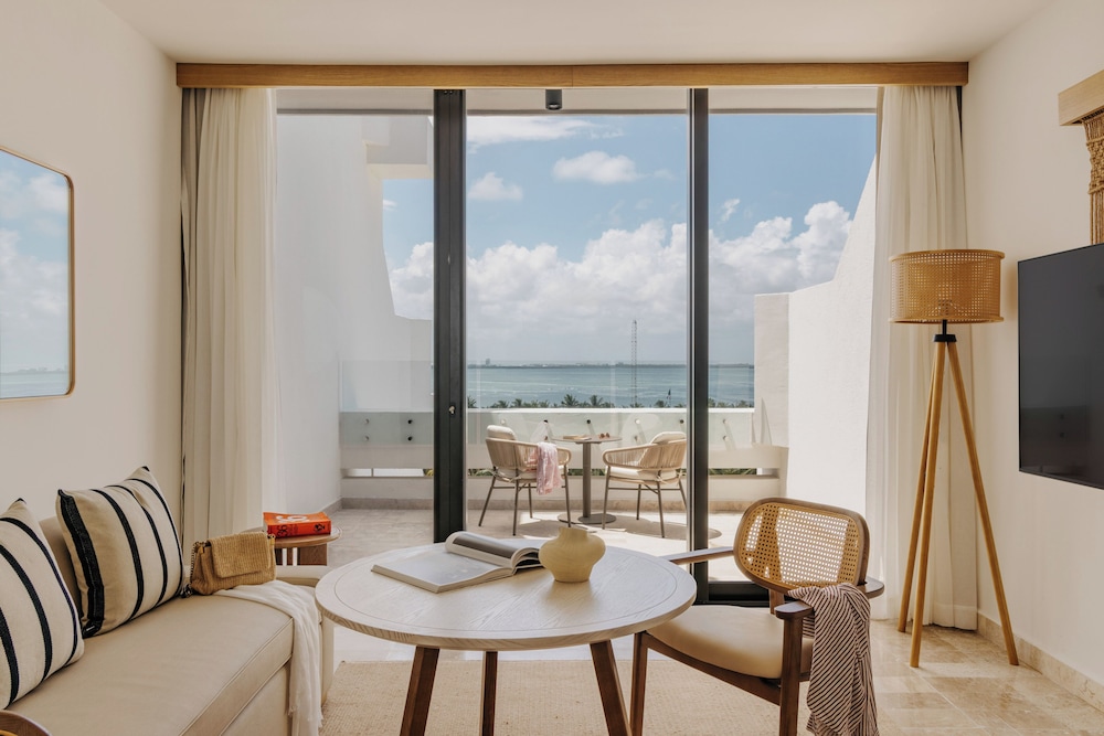 Paradisus Cancún – All Inclusive — Hotel rooms in Cancun, Quintana Roo
