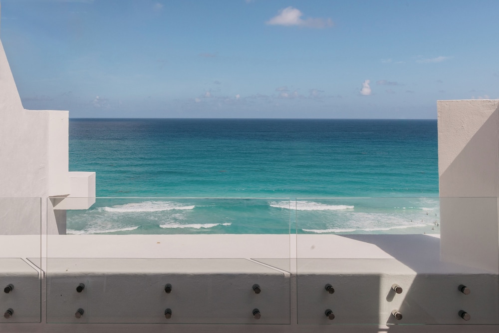 Paradisus Cancún – All Inclusive — Beach in Cancun, Quintana Roo