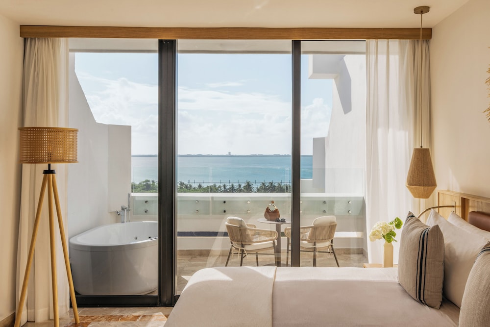 Paradisus Cancún – All Inclusive — Hotel rooms in Cancun, Quintana Roo