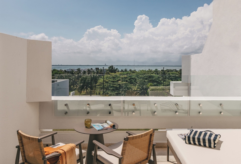 Paradisus Cancún – All Inclusive — Hotel rooms in Cancun, Quintana Roo