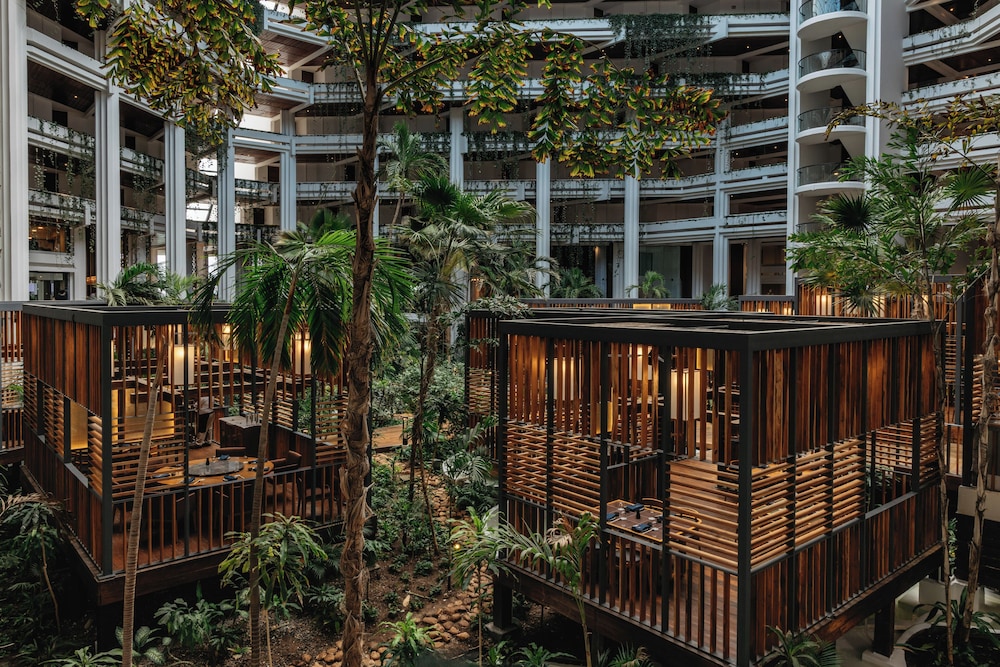 Paradisus Cancún – All Inclusive — Hotel building in Cancun, Quintana Roo