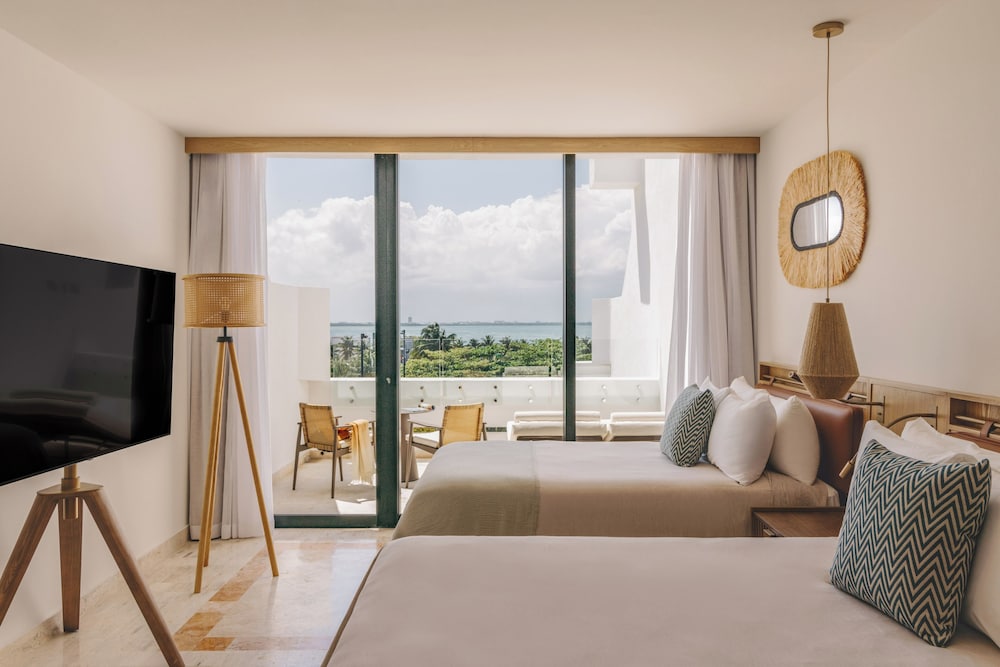 Paradisus Cancún – All Inclusive — Hotel rooms in Cancun, Quintana Roo