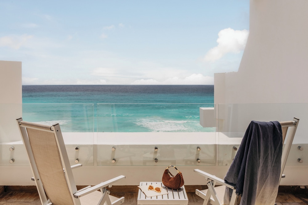 Paradisus Cancún – All Inclusive — Hotel rooms in Cancun, Quintana Roo