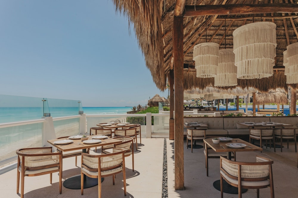 Paradisus Cancún – All Inclusive — Restaurant & bars in Cancun, Quintana Roo