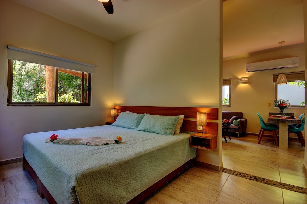 Riviera Maya Suites — Hotel rooms in Playa del Carmen, Quintana Roo