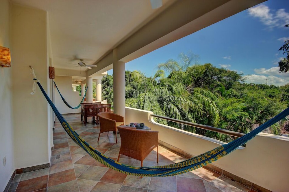 Riviera Maya Suites — Hotel rooms in Playa del Carmen, Quintana Roo
