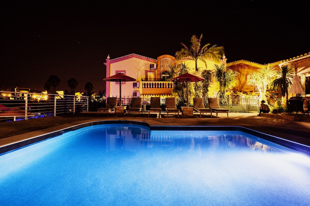 Villas D. Dinis Charming Residence - Adults Only — Swimming pool in Lagos, Faro