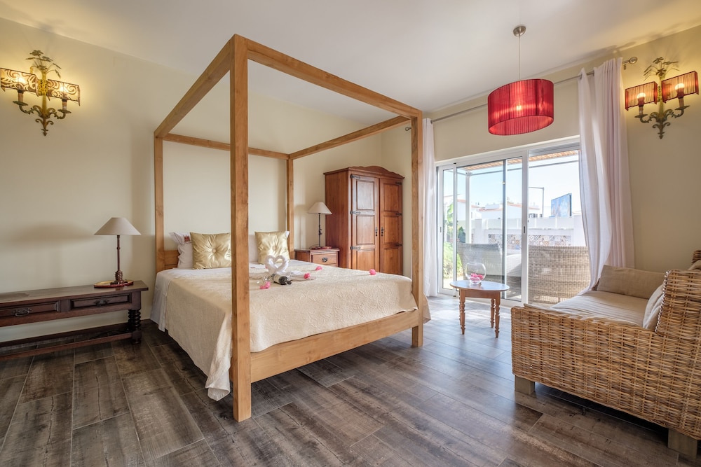 Villas D. Dinis Charming Residence - Adults Only — Hotel rooms in Lagos, Faro