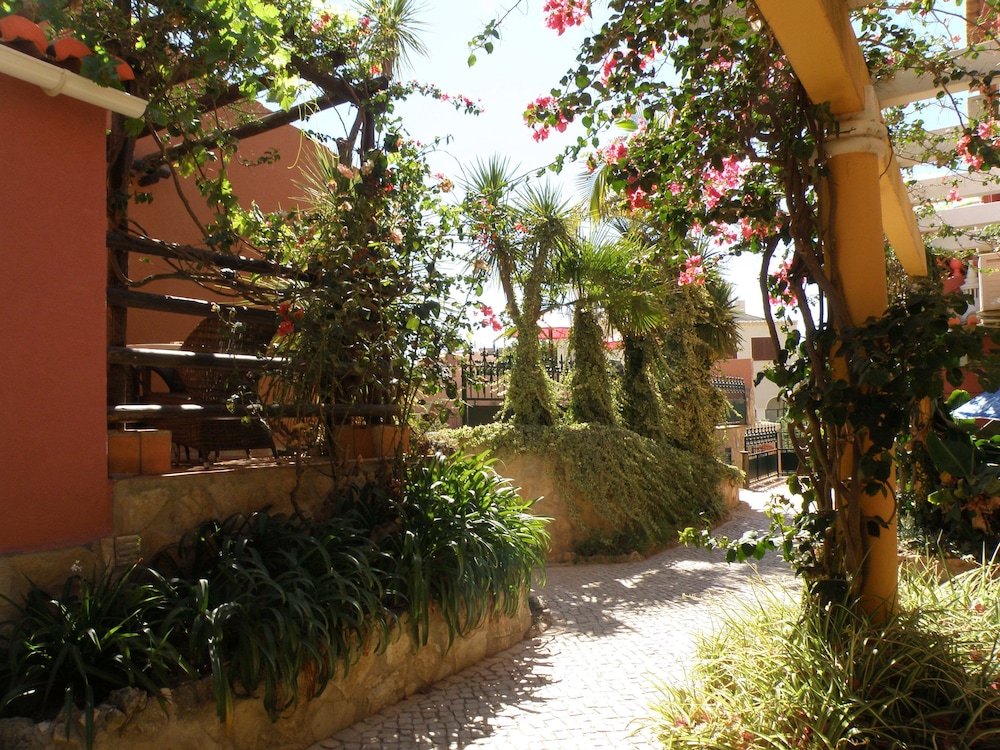 Villas D. Dinis Charming Residence - Adults Only — Hotel building in Lagos, Faro