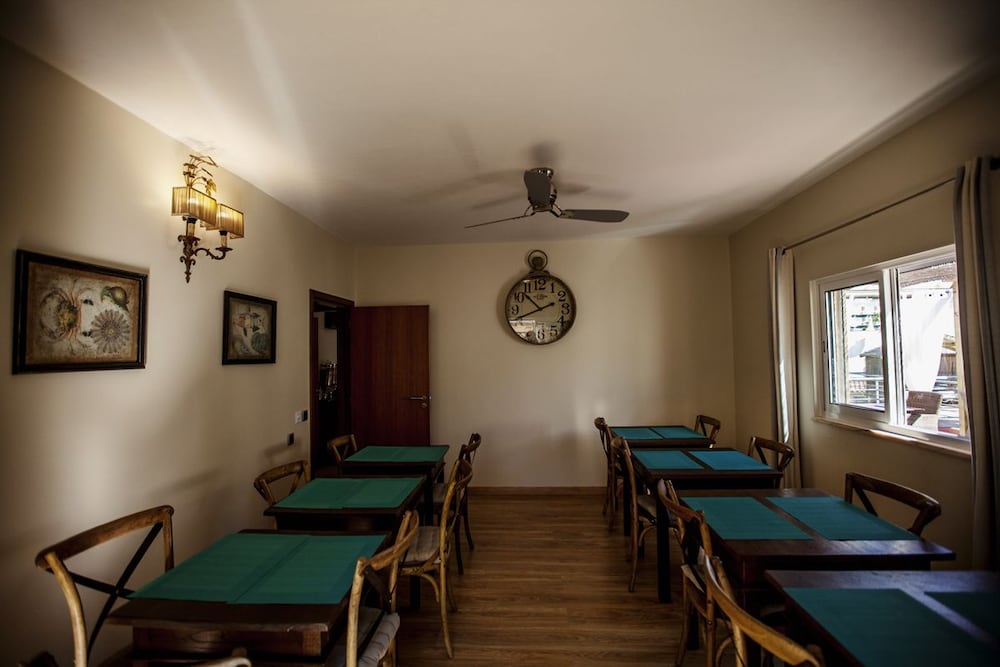 Villas D. Dinis Charming Residence - Adults Only — Restaurant & bars in Lagos, Faro