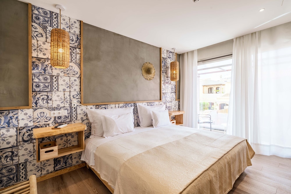 Villas D. Dinis Charming Residence - Adults Only — Hotel rooms in Lagos, Faro