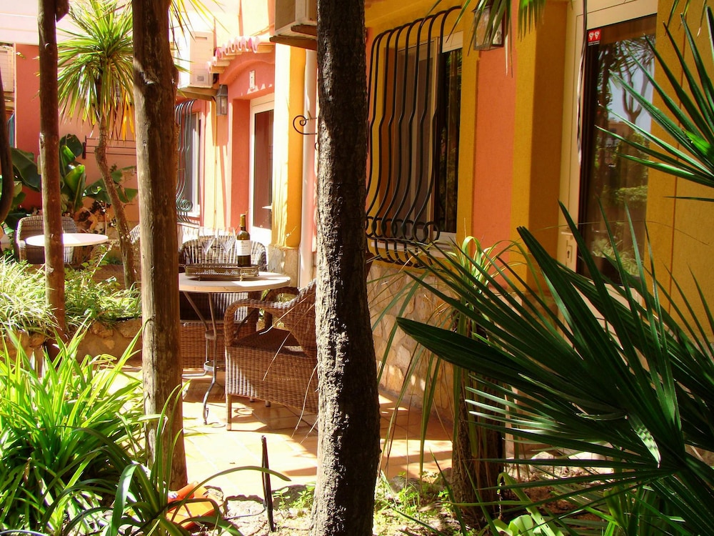 Villas D. Dinis Charming Residence - Adults Only — Hotel building in Lagos, Faro