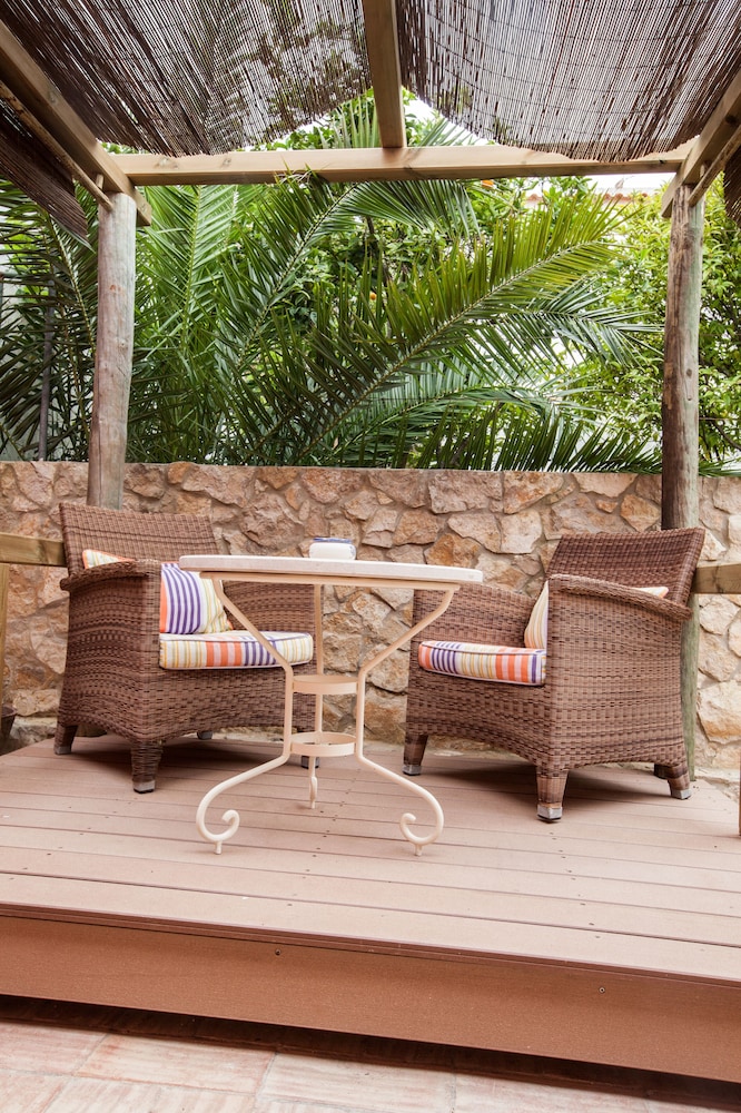 Villas D. Dinis Charming Residence - Adults Only — Hotel building in Lagos, Faro