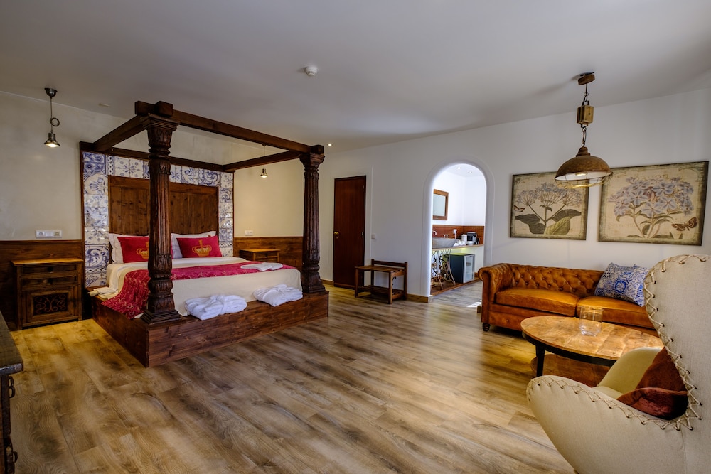 Villas D. Dinis Charming Residence - Adults Only — Hotel rooms in Lagos, Faro
