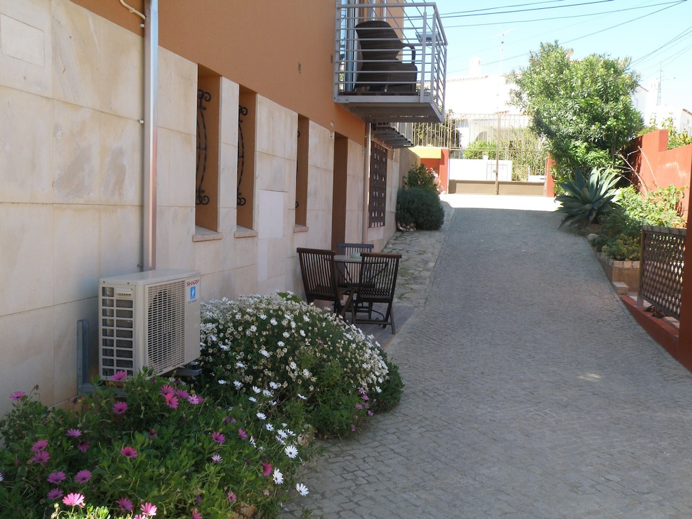 Villas D. Dinis Charming Residence - Adults Only — Hotel building in Lagos, Faro