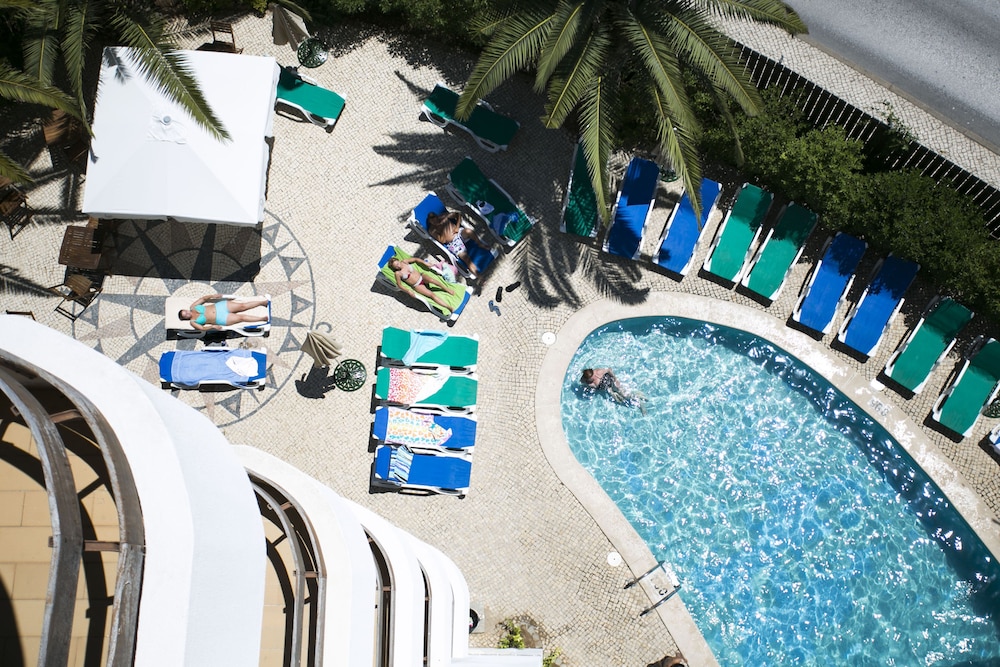 Mirachoro Praia da Rocha — Swimming pool in Portimão, Faro