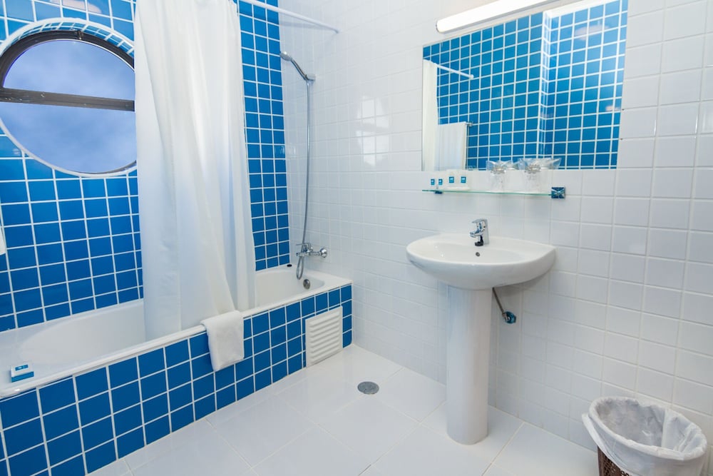 Mirachoro Praia da Rocha — Hotel rooms in Portimão, Faro