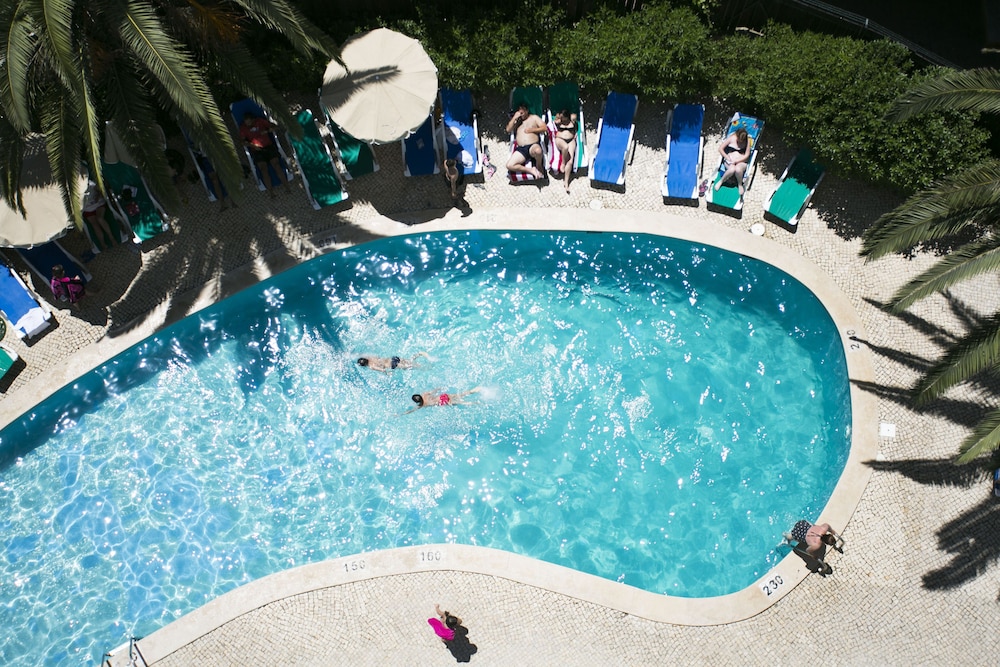 Mirachoro Praia da Rocha — Swimming pool in Portimão, Faro