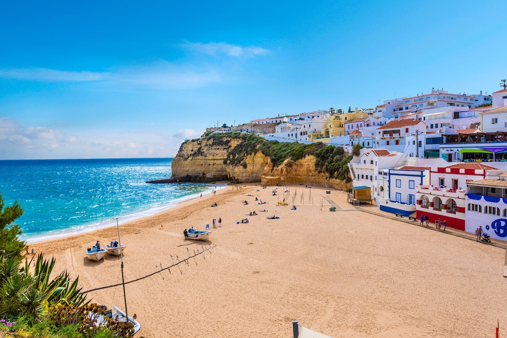 Placid Village — Beach in Carvoeiro, Faro