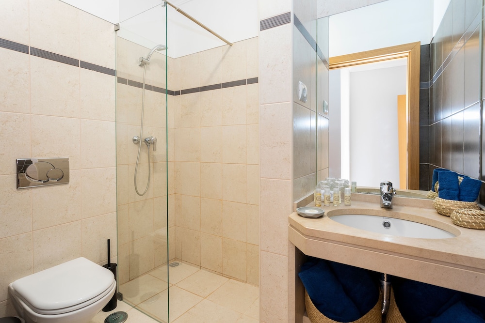 Placid Village — Hotel rooms in Carvoeiro, Faro
