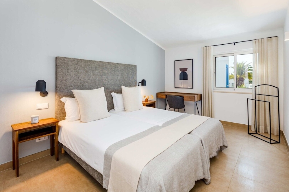 Quinta do Paraíso — Hotel rooms in Carvoeiro, Faro