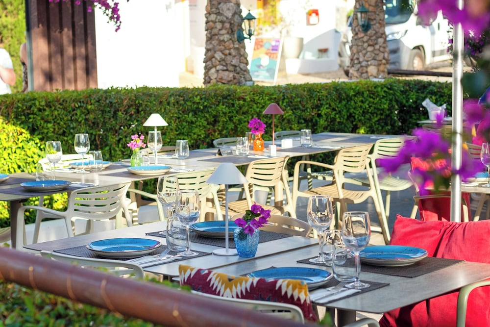 Quinta do Paraíso — Restaurant & bars in Carvoeiro, Faro