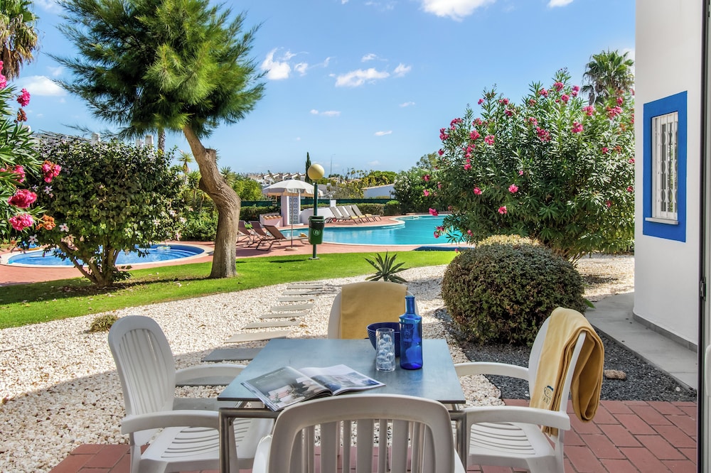 Quinta do Paraíso — Swimming pool in Carvoeiro, Faro