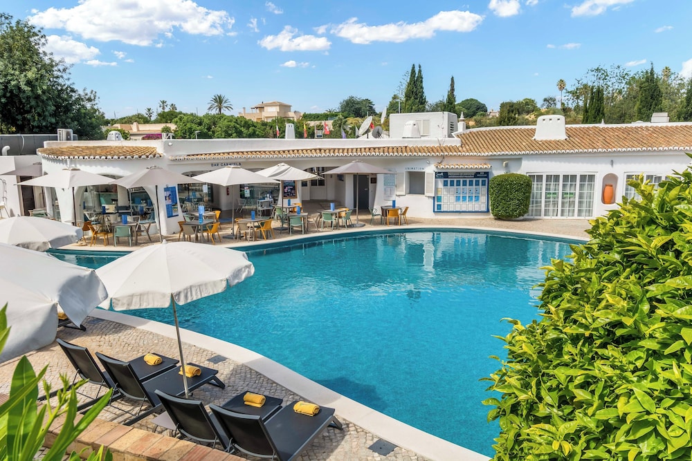 Quinta do Paraíso — Swimming pool in Carvoeiro, Faro