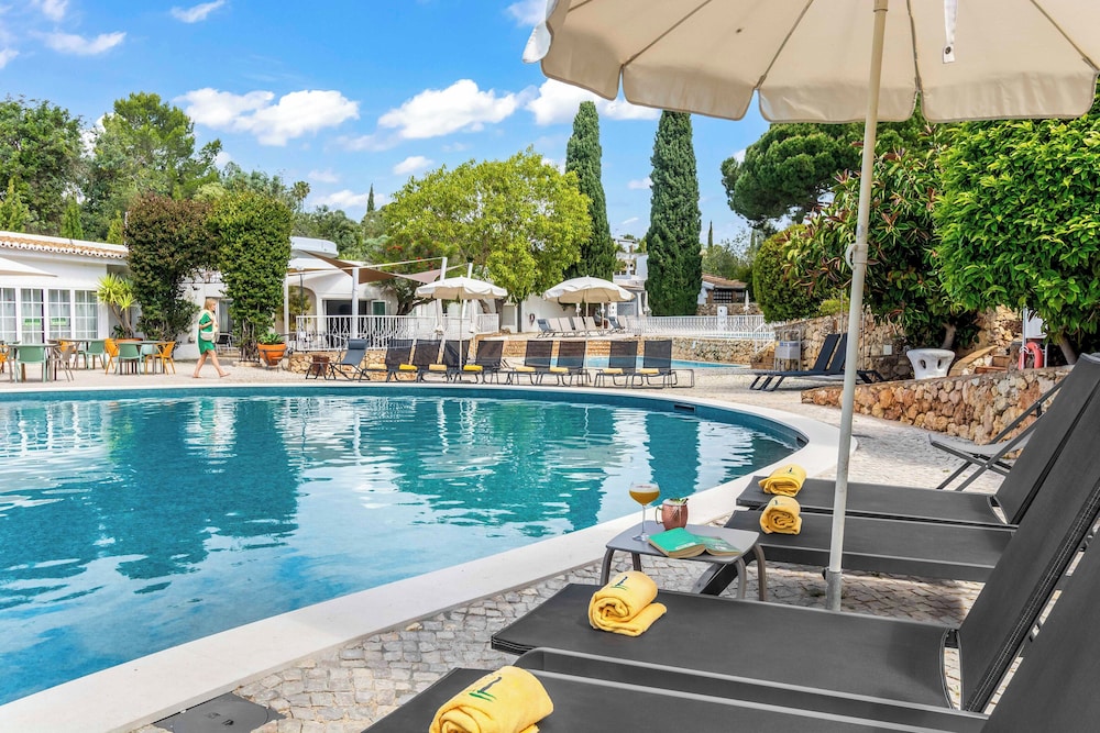 Quinta do Paraíso — Swimming pool in Carvoeiro, Faro