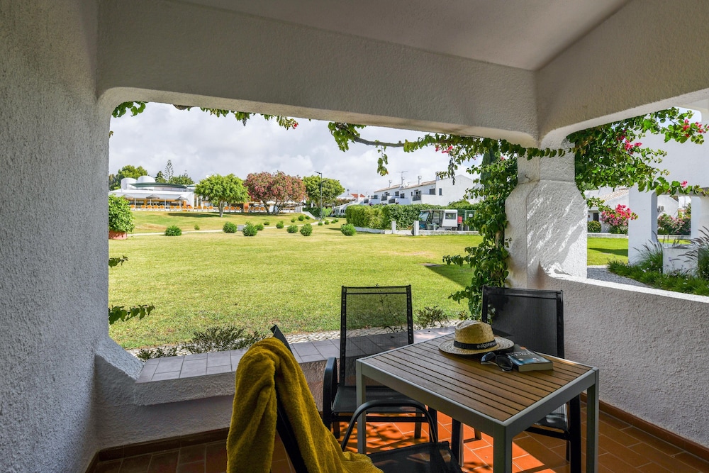 Pedras da Rainha — Hotel building in Cabanas de Tavira, Faro