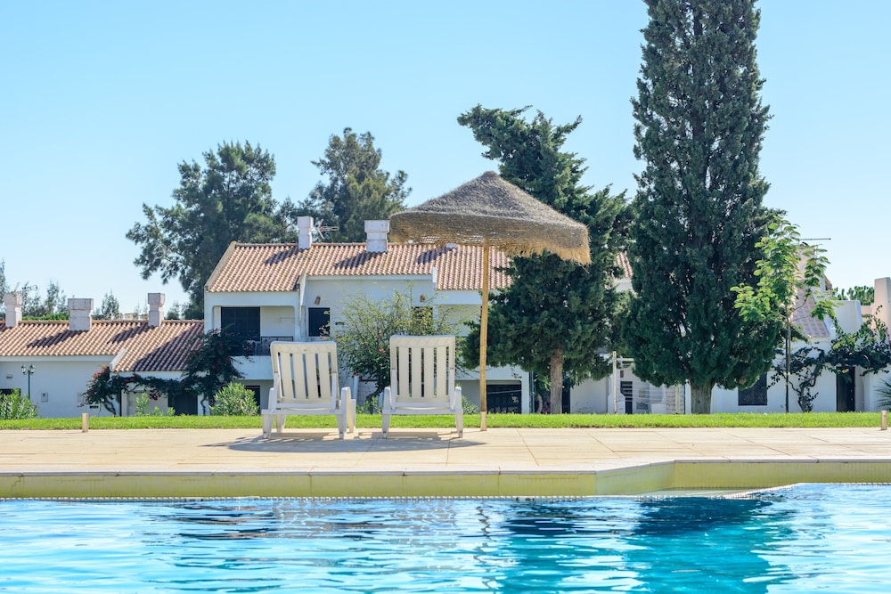 Pedras da Rainha — Swimming pool in Cabanas de Tavira, Faro