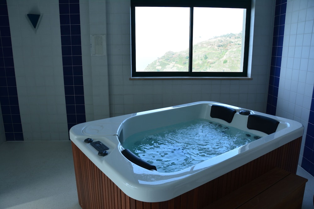 Hotel Jardim Atlantico — Spa in Calheta, Madeira
