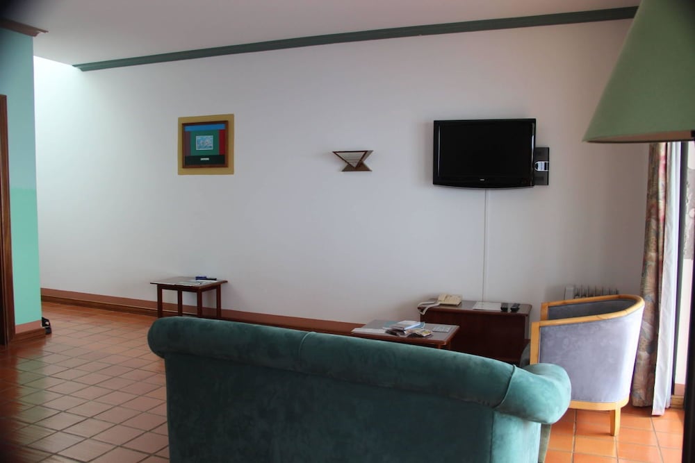 Hotel Jardim Atlantico — Hotel rooms in Calheta, Madeira