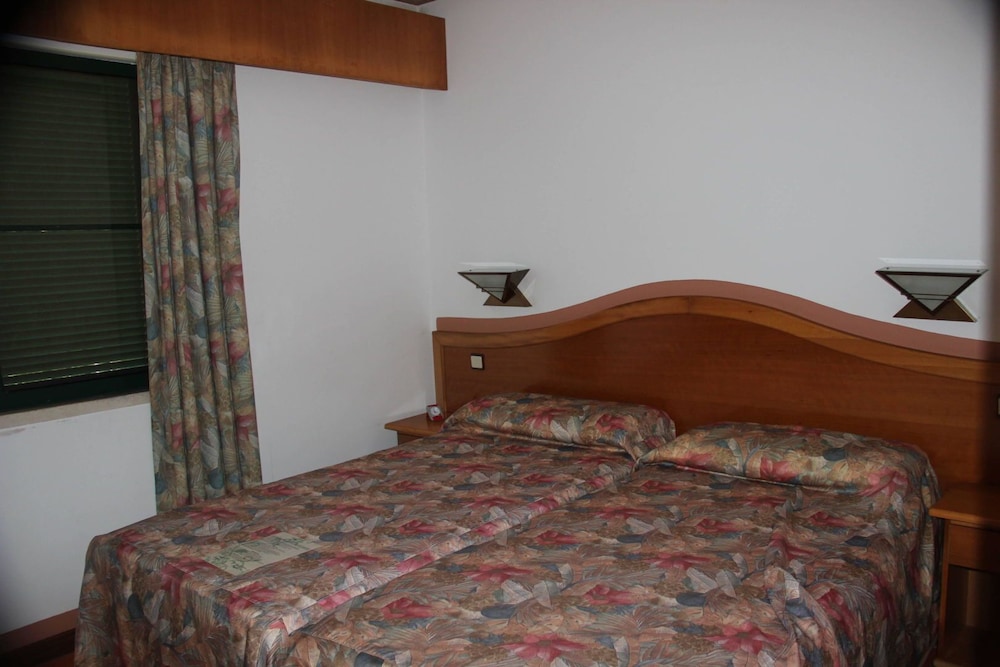 Hotel Jardim Atlantico — Hotel rooms in Calheta, Madeira