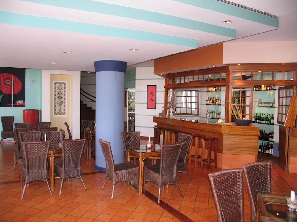 Hotel Jardim Atlantico — Restaurant & bars in Calheta, Madeira