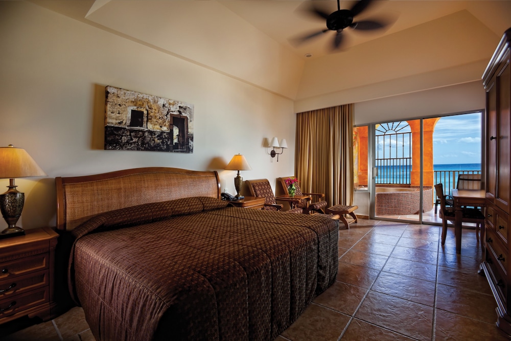 Holiday Inn Club Vacations The Royal Haciendas by IHG - All inclusive — Hotel rooms in Playa del Carmen, Quintana Roo