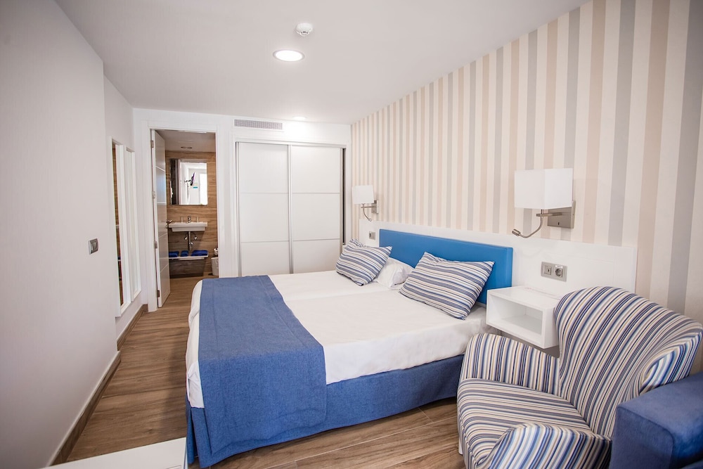 IG Nachosol Atlantic & Yaizasol by Servatur - Adults Only — Hotel rooms in Puerto Rico, Canary Islands