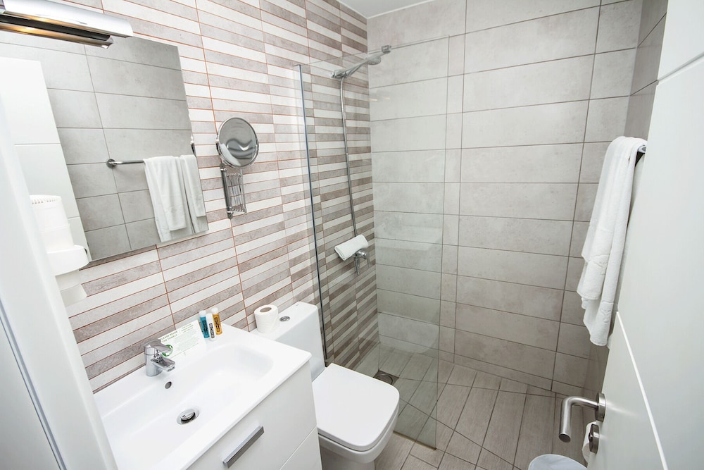 IG Nachosol Atlantic & Yaizasol by Servatur - Adults Only — Hotel rooms in Puerto Rico, Canary Islands
