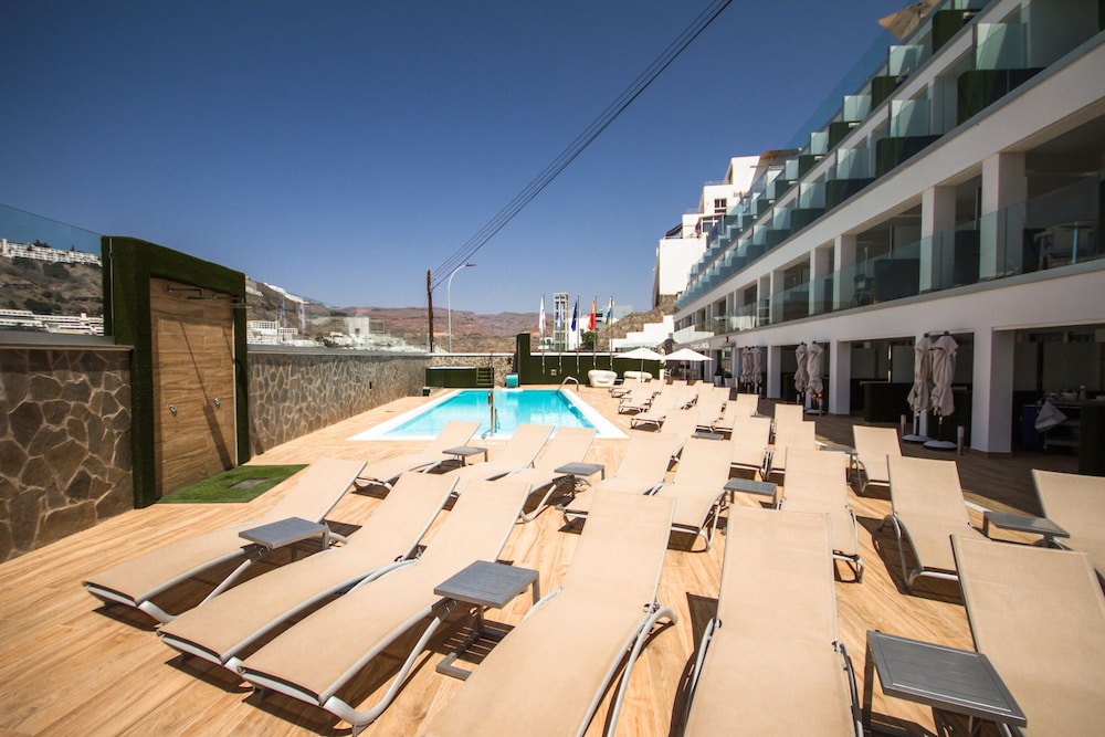 IG Nachosol Atlantic & Yaizasol by Servatur - Adults Only — Swimming pool in Puerto Rico, Canary Islands