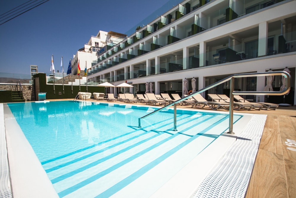 IG Nachosol Atlantic & Yaizasol by Servatur - Adults Only — Swimming pool in Puerto Rico, Canary Islands